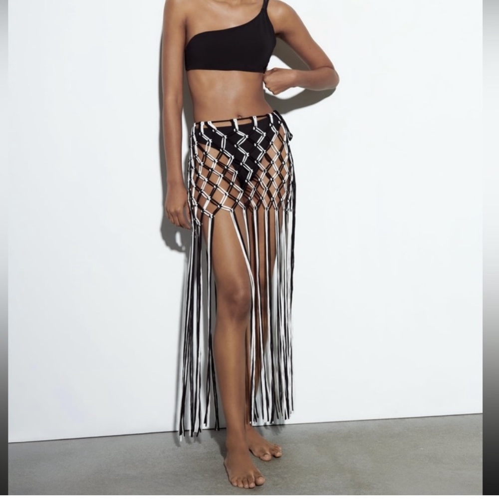 NWT Zara Fringed Macramé Skirt